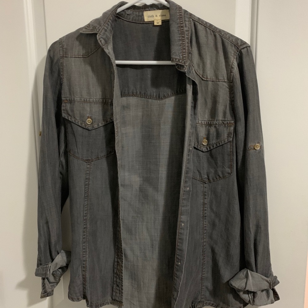 Cloth & Stone Charcoal Chambray Button-up